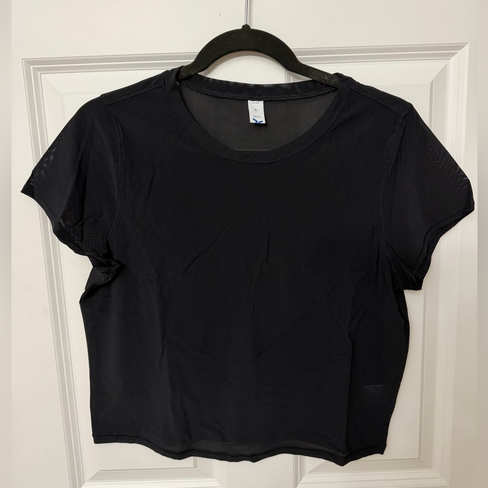 Old Navy Active Mesh Cropped Top